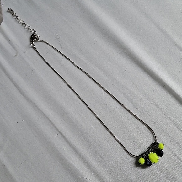 💛BOGO💛 Neon Necklace - Picture 2 of 4